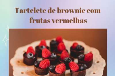 Tartelete de brownie com frutas vermelhas.jpg